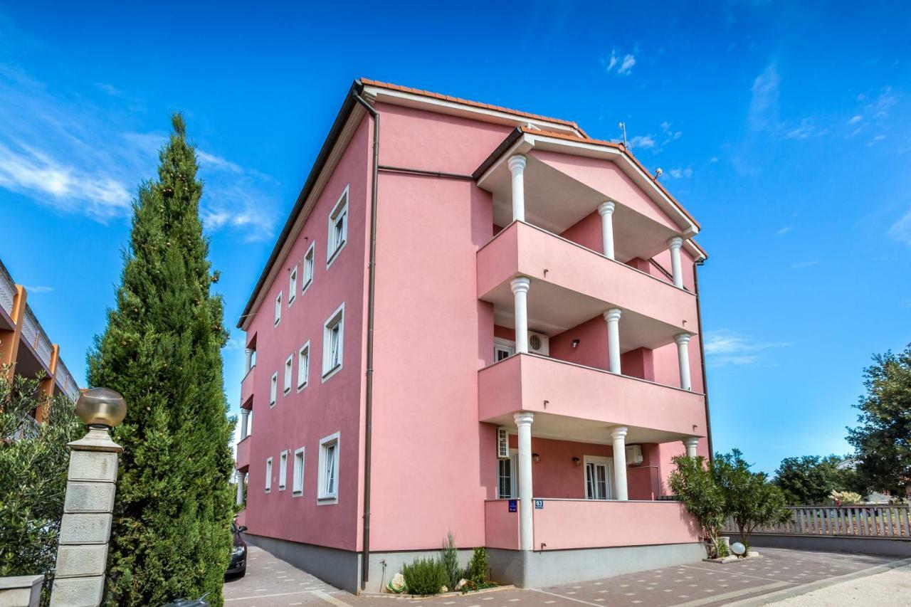 Apartmani Diana Medulin Ngoại thất bức ảnh