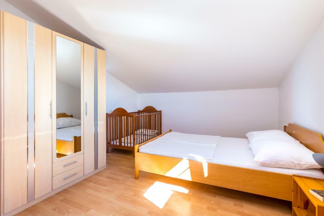 Apartmani Diana Medulin Ngoại thất bức ảnh