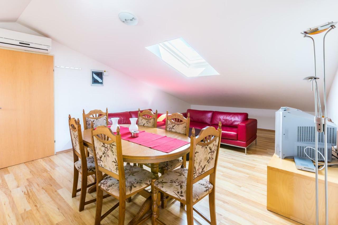 Apartmani Diana Medulin Ngoại thất bức ảnh